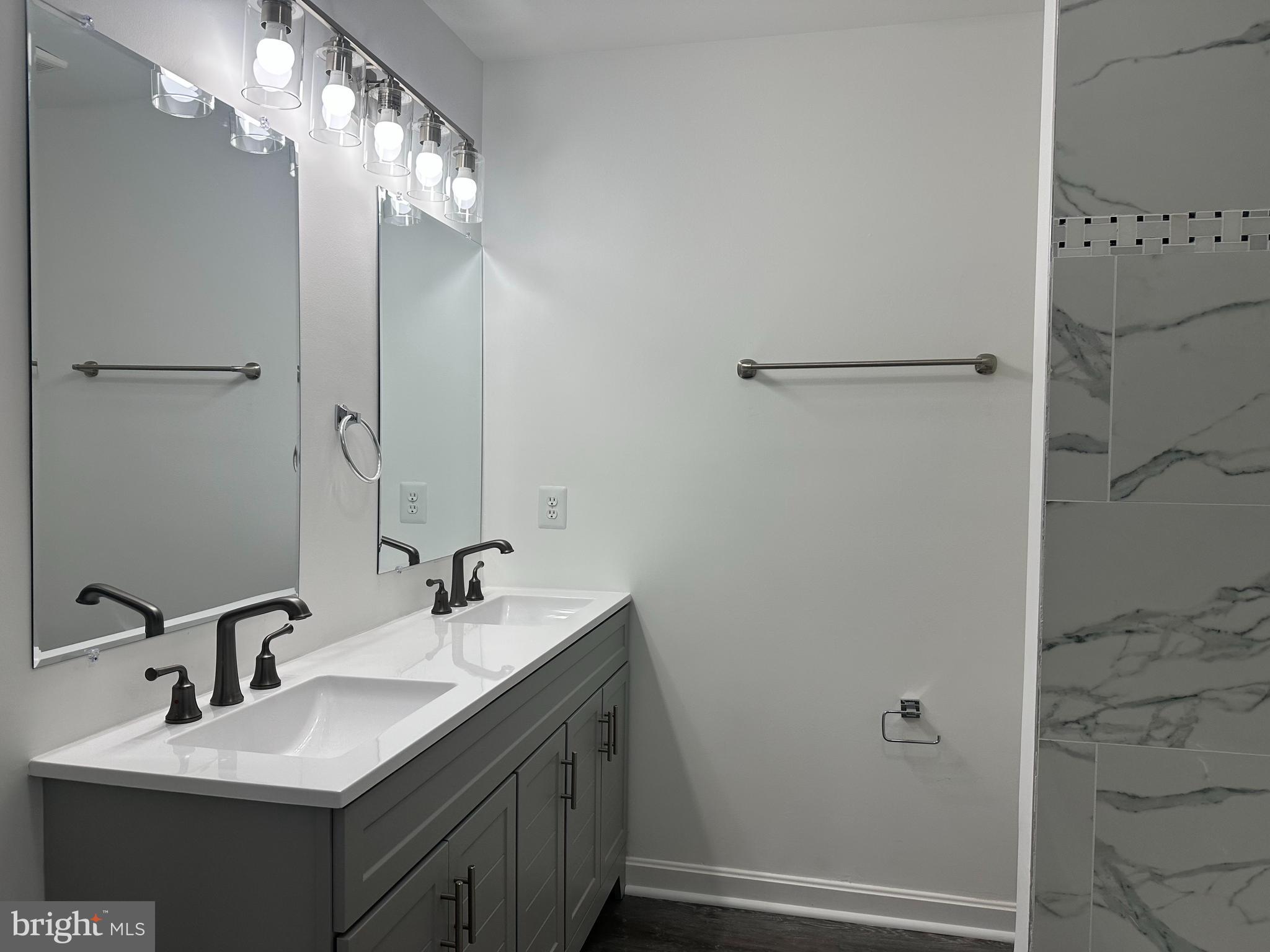 MALLARD LANDING - Residential