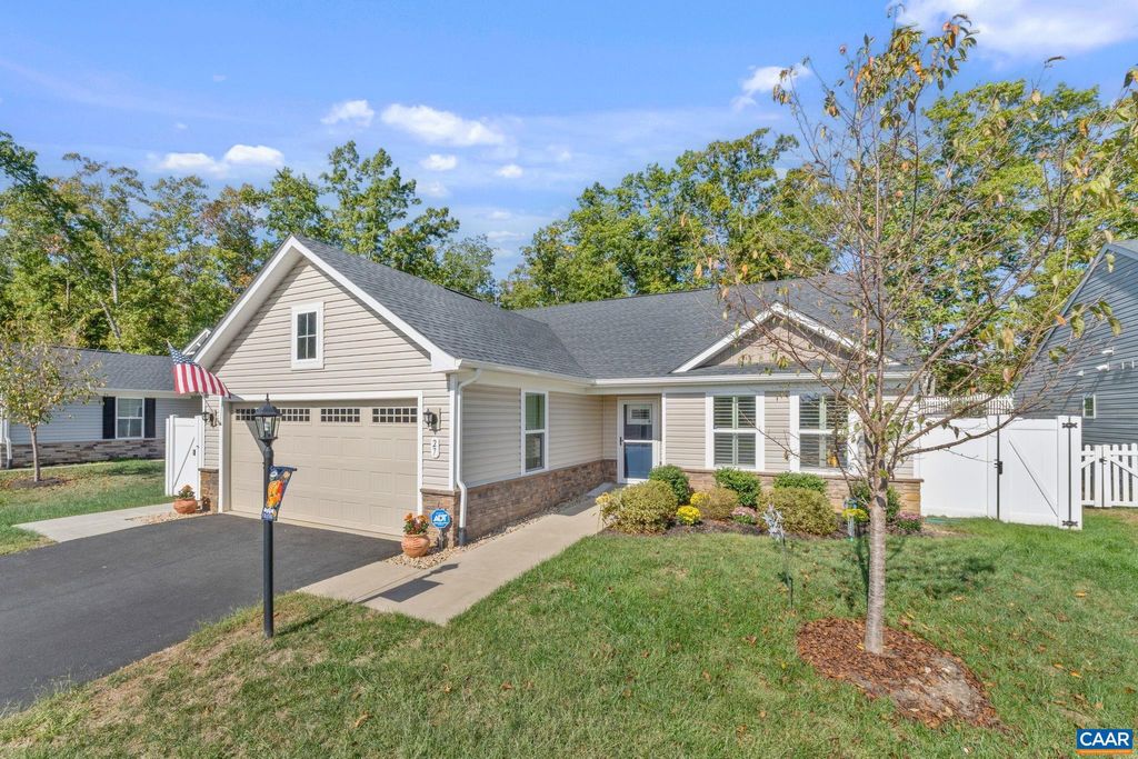 Photo of 27 Pine Knot Dr, PALMYRA, VA 22963 (MLS # 669885)