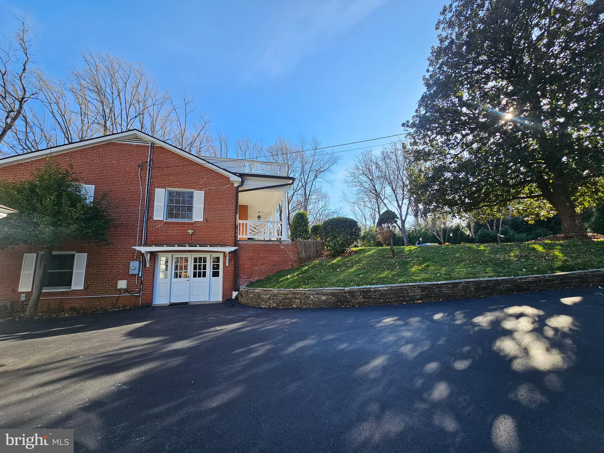 OLD GEORGETOWN ESTATES - Residential Lease