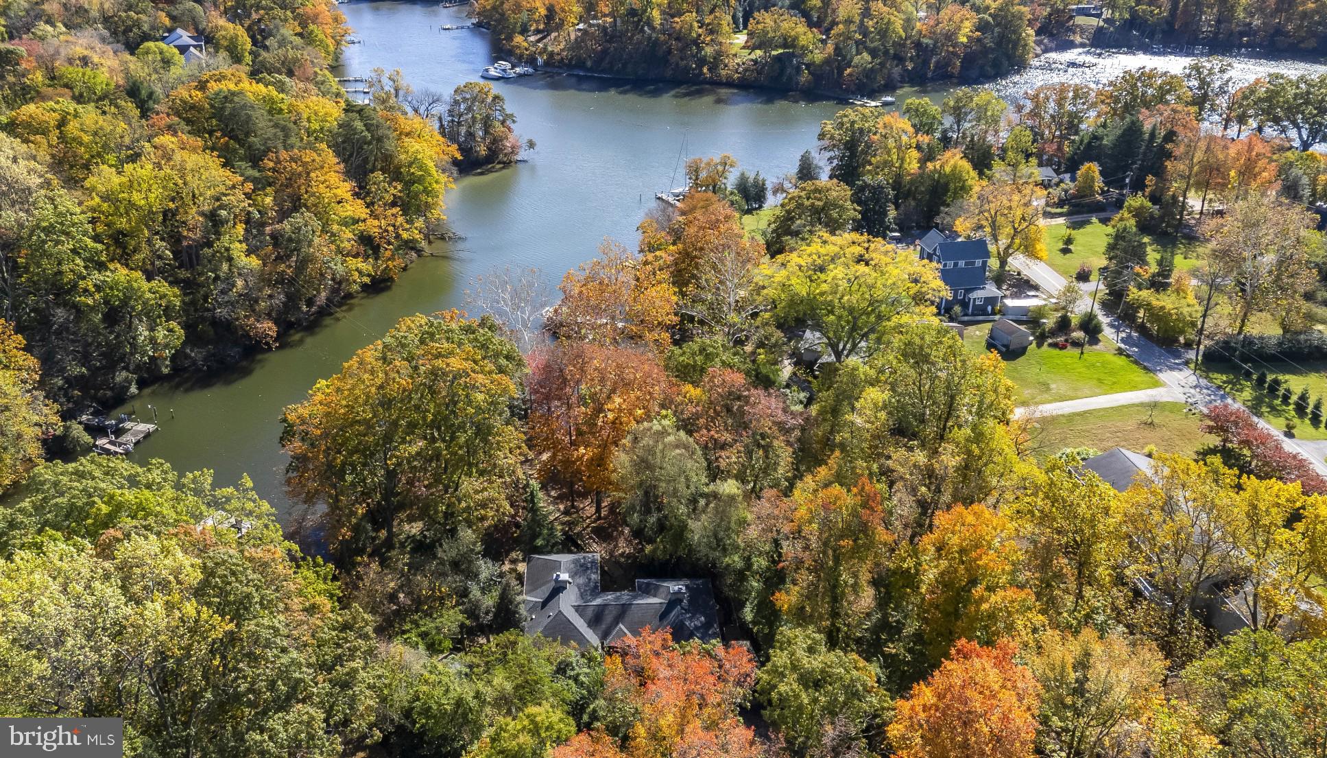 2639 GREENBRIAR LANE