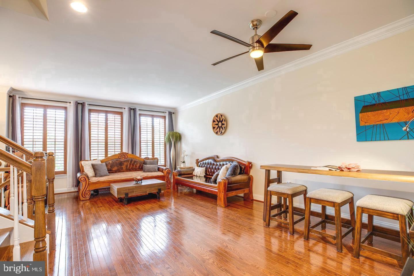 MADISON MEWS - Residential Lease