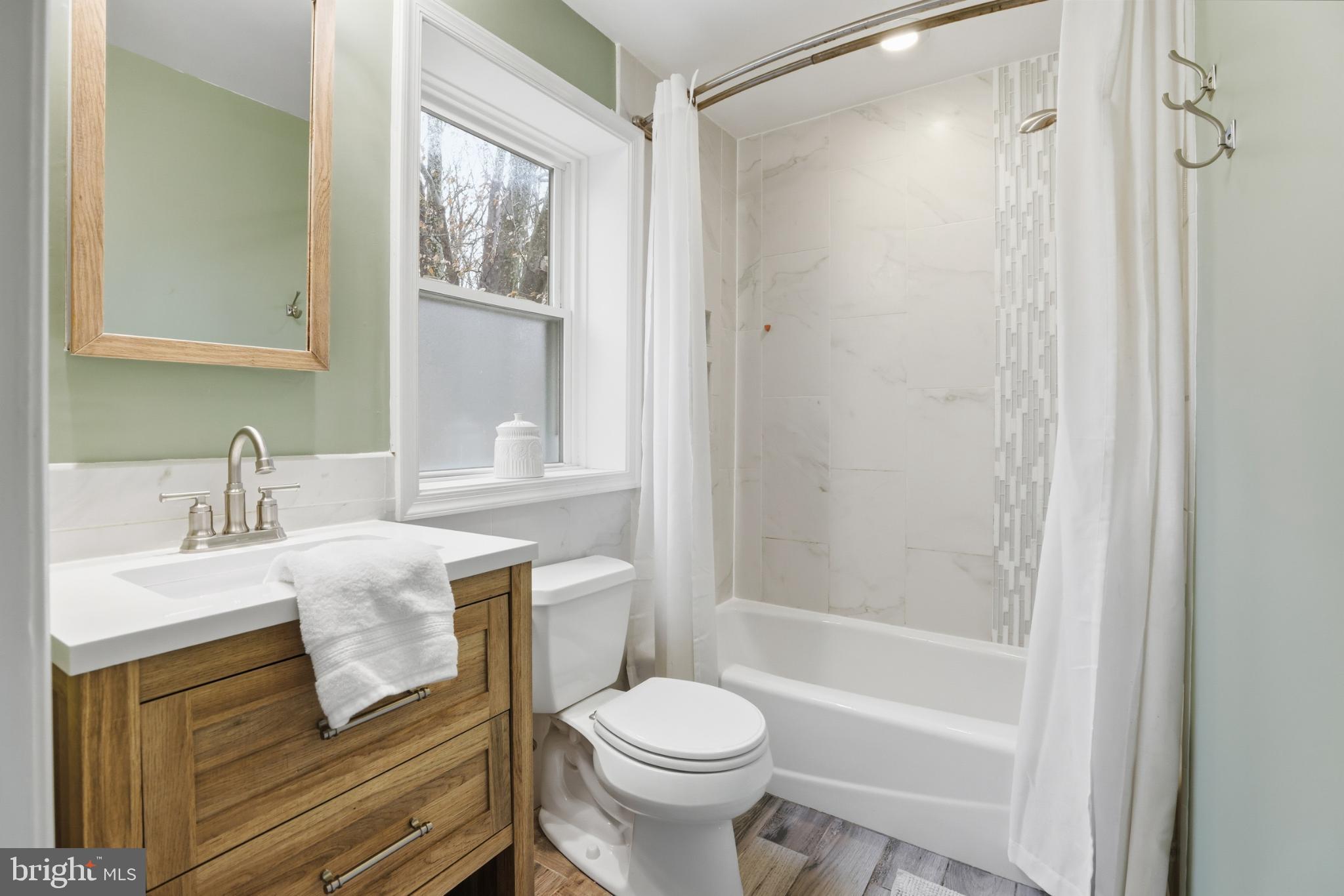 BARCROFT HILLS - Residential