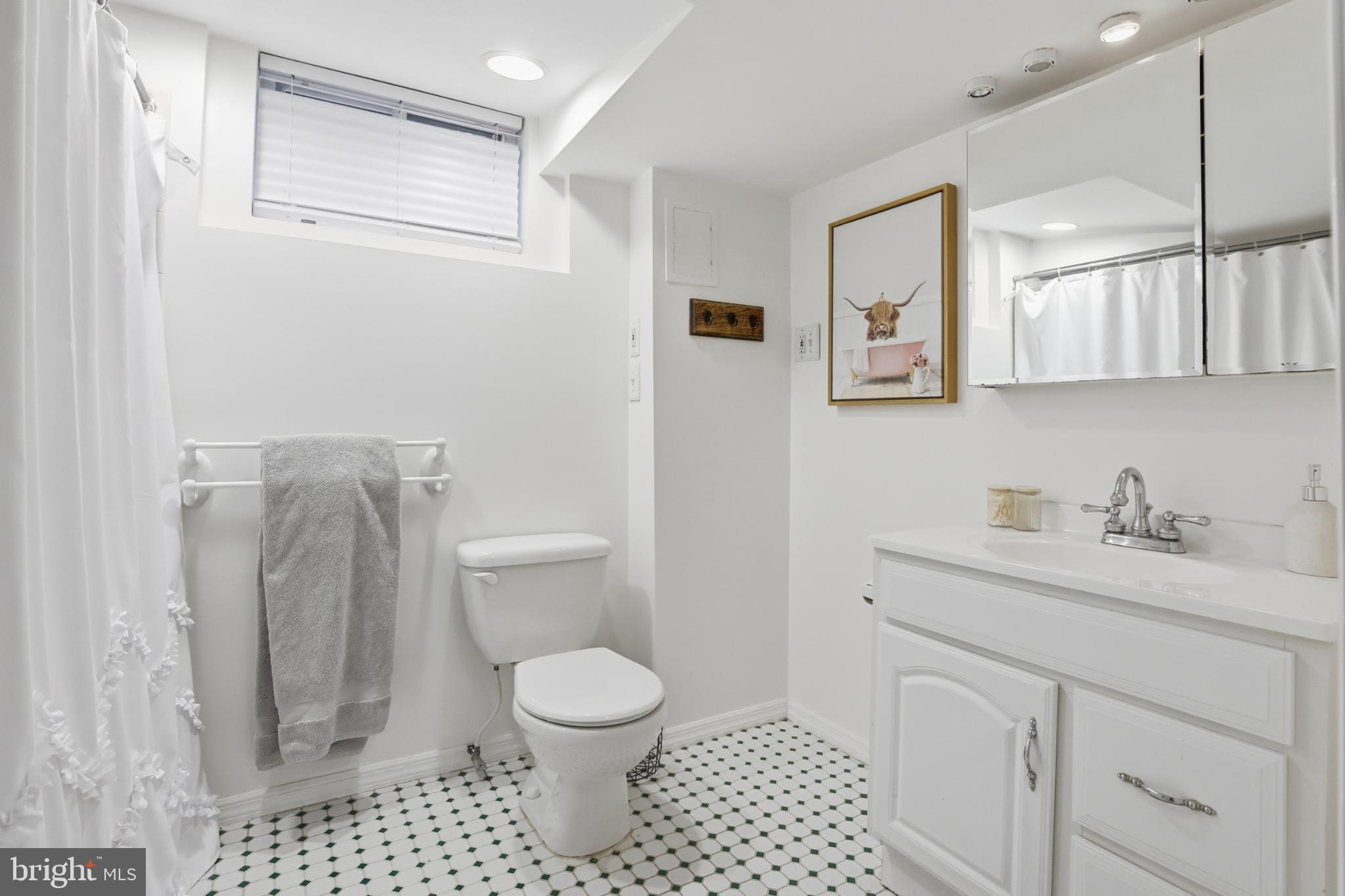 BARCROFT HILLS - Residential