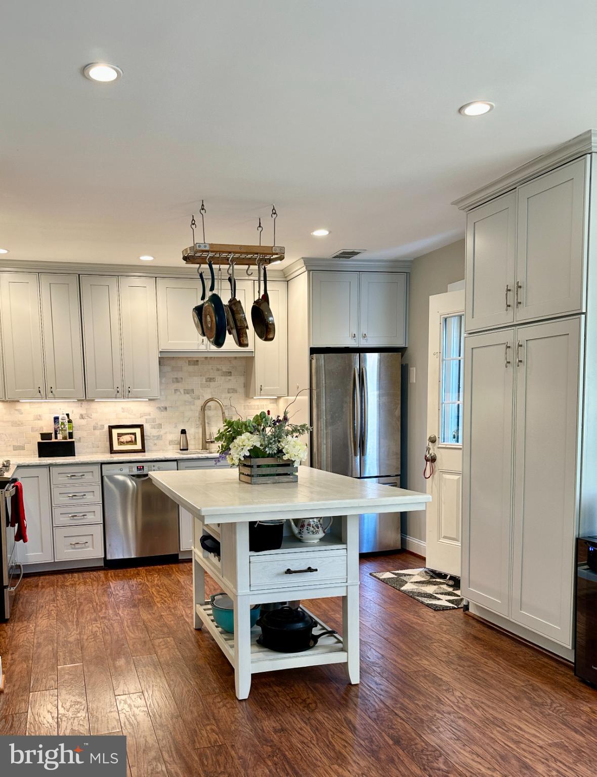 SUGARLAND - Residential