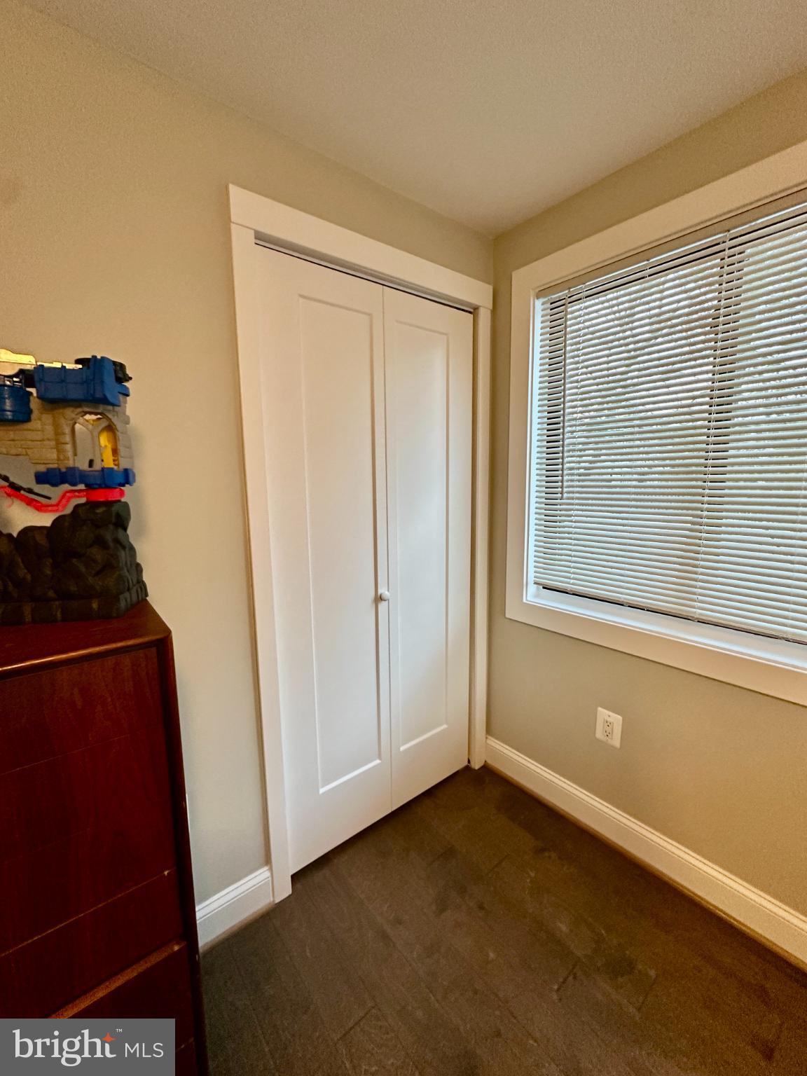 SUGARLAND - Residential