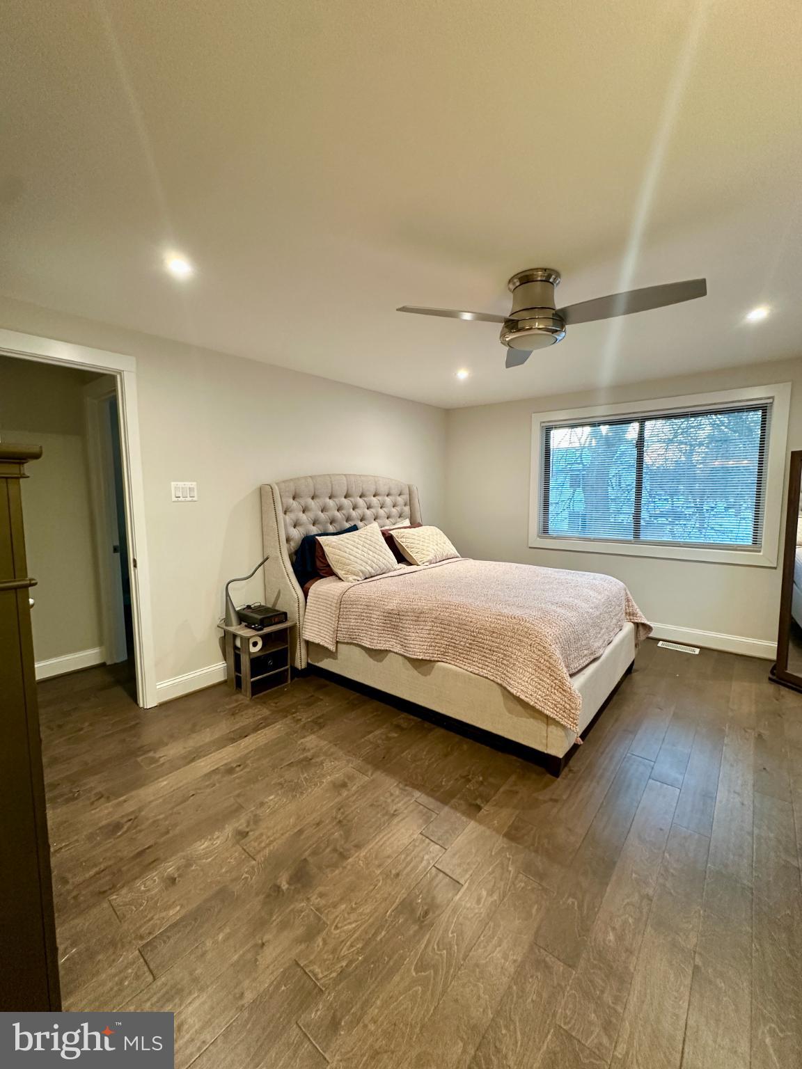 SUGARLAND - Residential