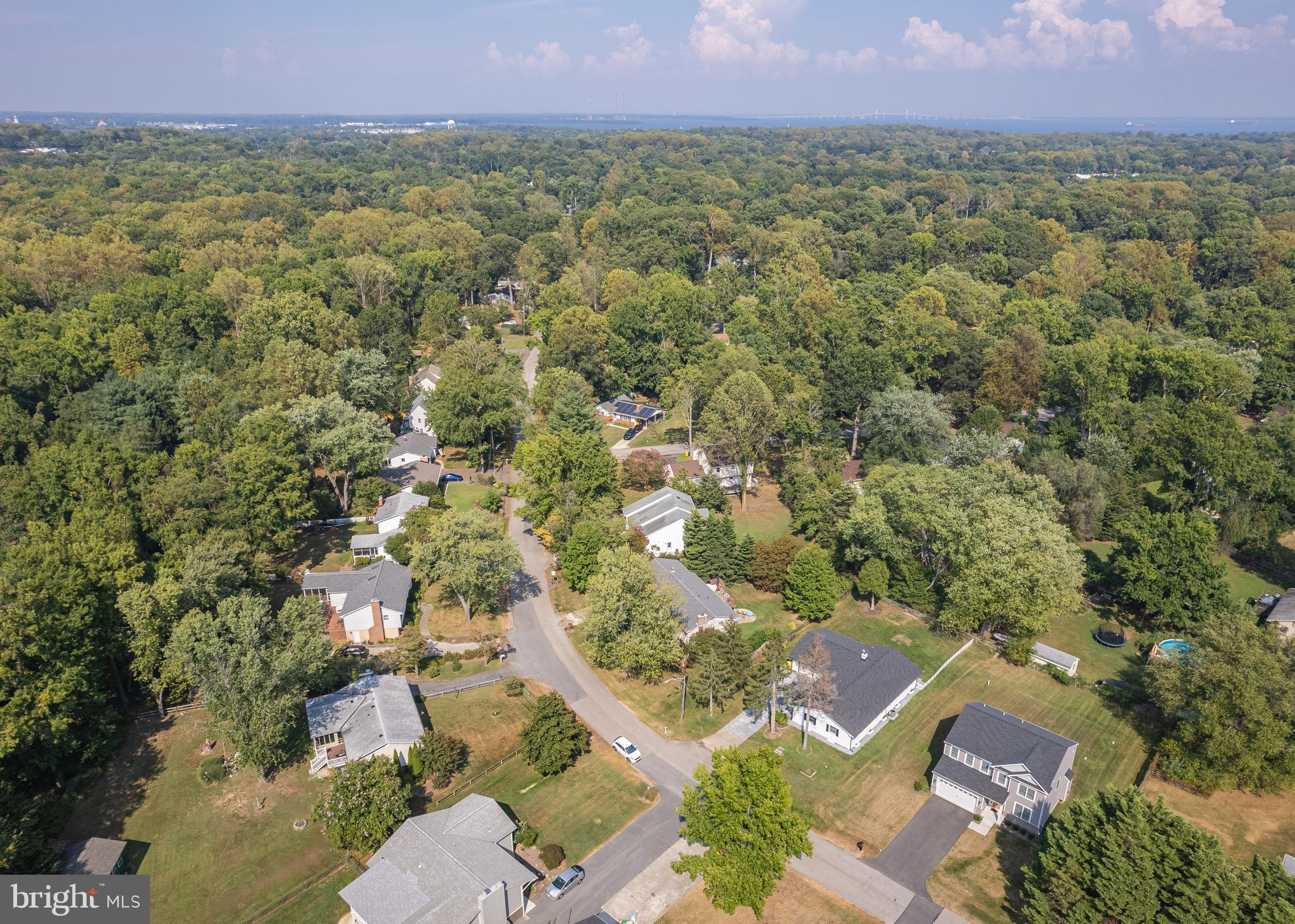 HILLSMERE ESTATES - Residential Lease