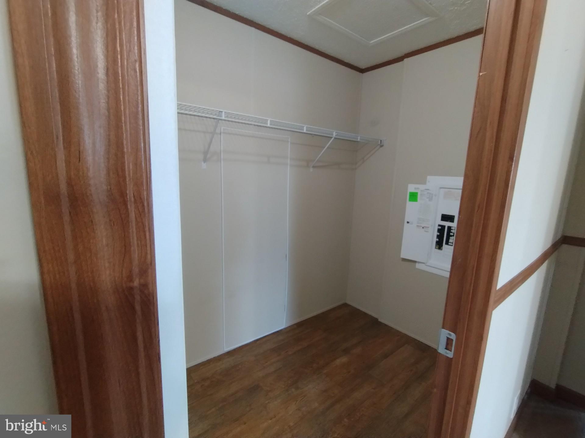 MARINERS COVE - Residential