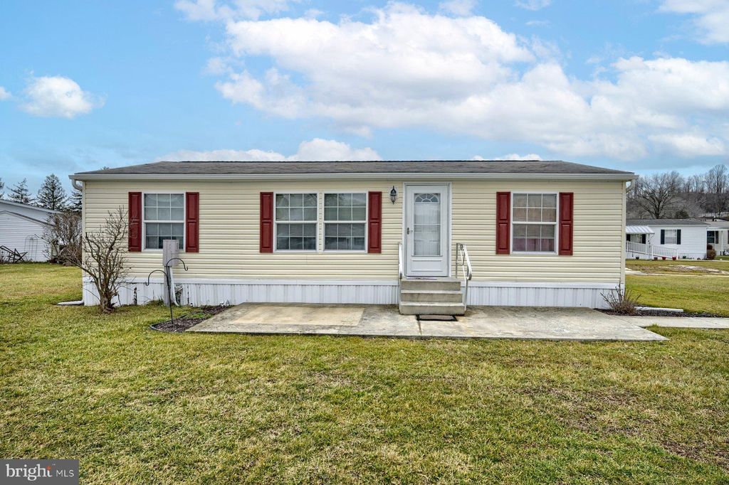 Photo of 251 BUTTERCUP DR, NEW PROVIDENCE, PA 17560 (MLS # PALA2029914)