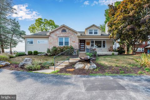 5015 E TRINDLE ROAD MECHANICSBURG PA 17050