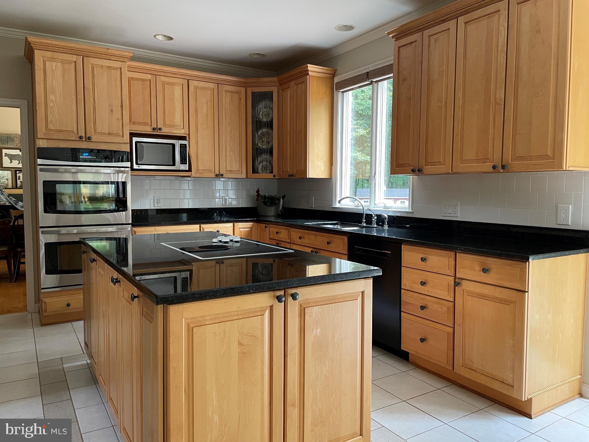 REGULARS - Residential