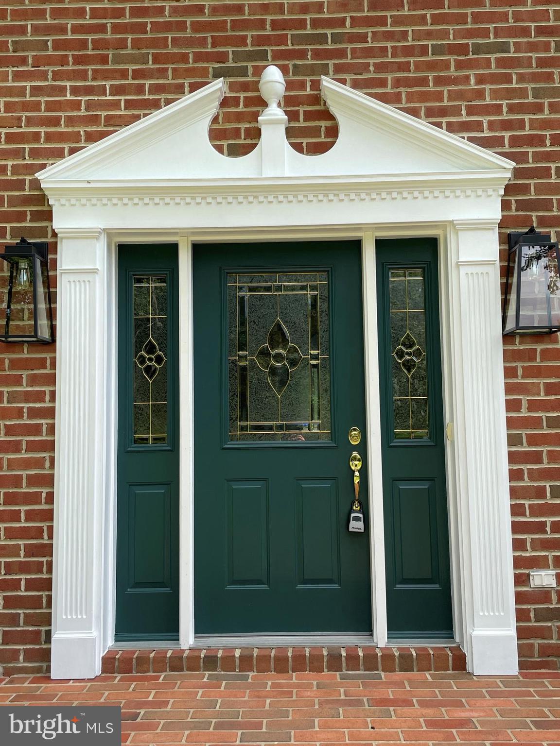 REGULARS - Residential