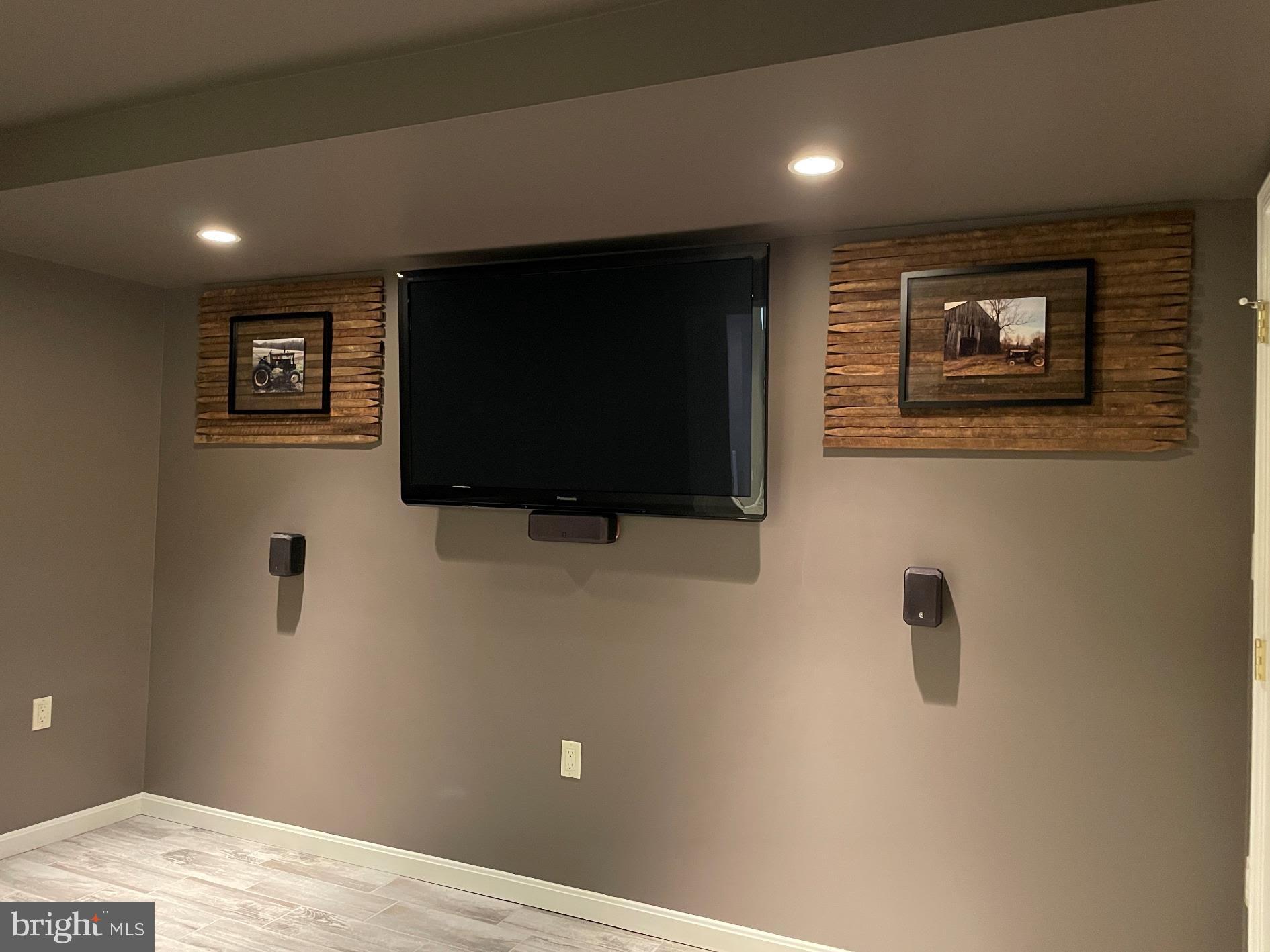 REGULARS - Residential