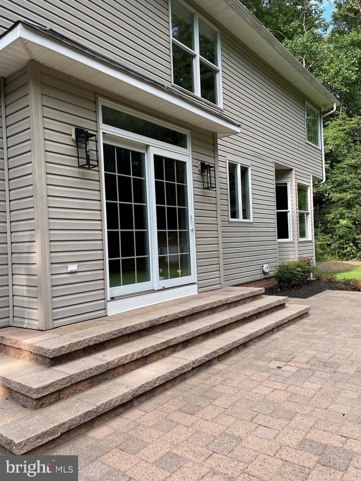 REGULARS - Residential