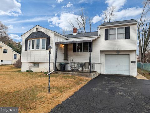 110 ELMWOOD AVENUE FEASTERVILLE TREVOSE PA 19053