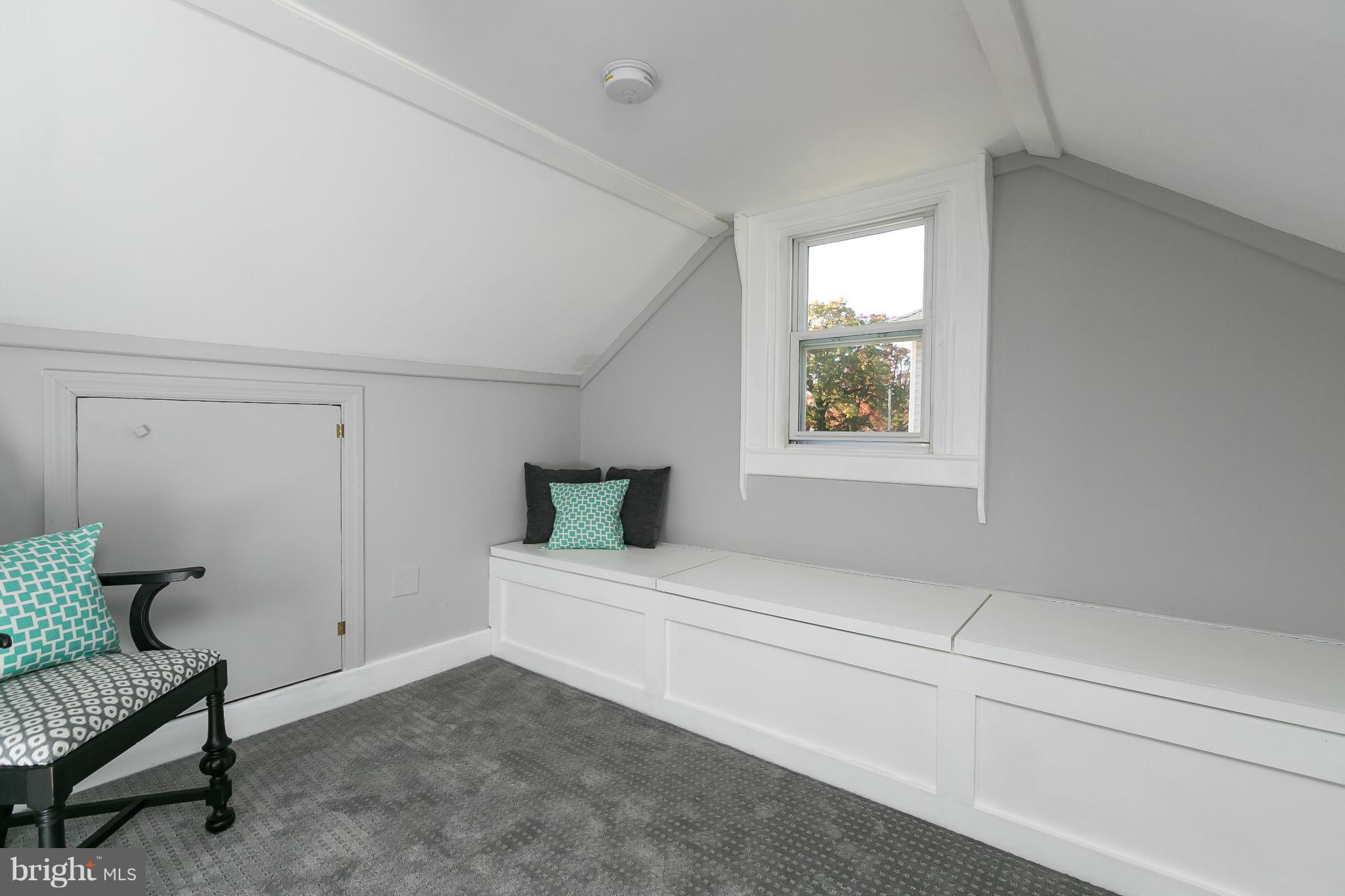 PARKVILLE - Residential