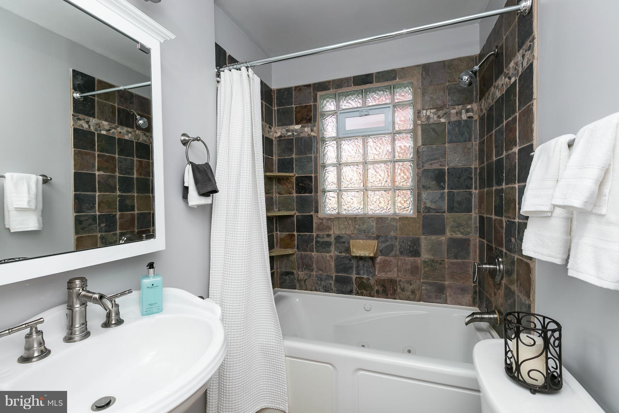 PARKVILLE - Residential