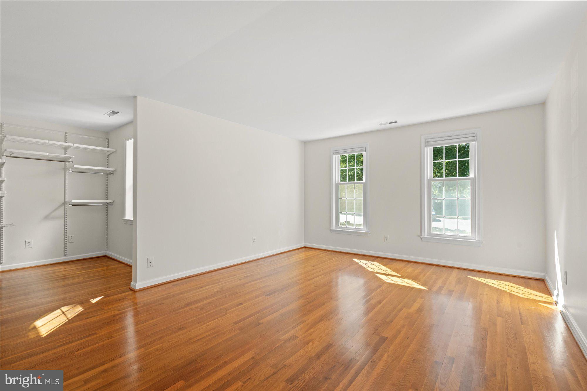 WESTMORELAND SQUARE - Residential