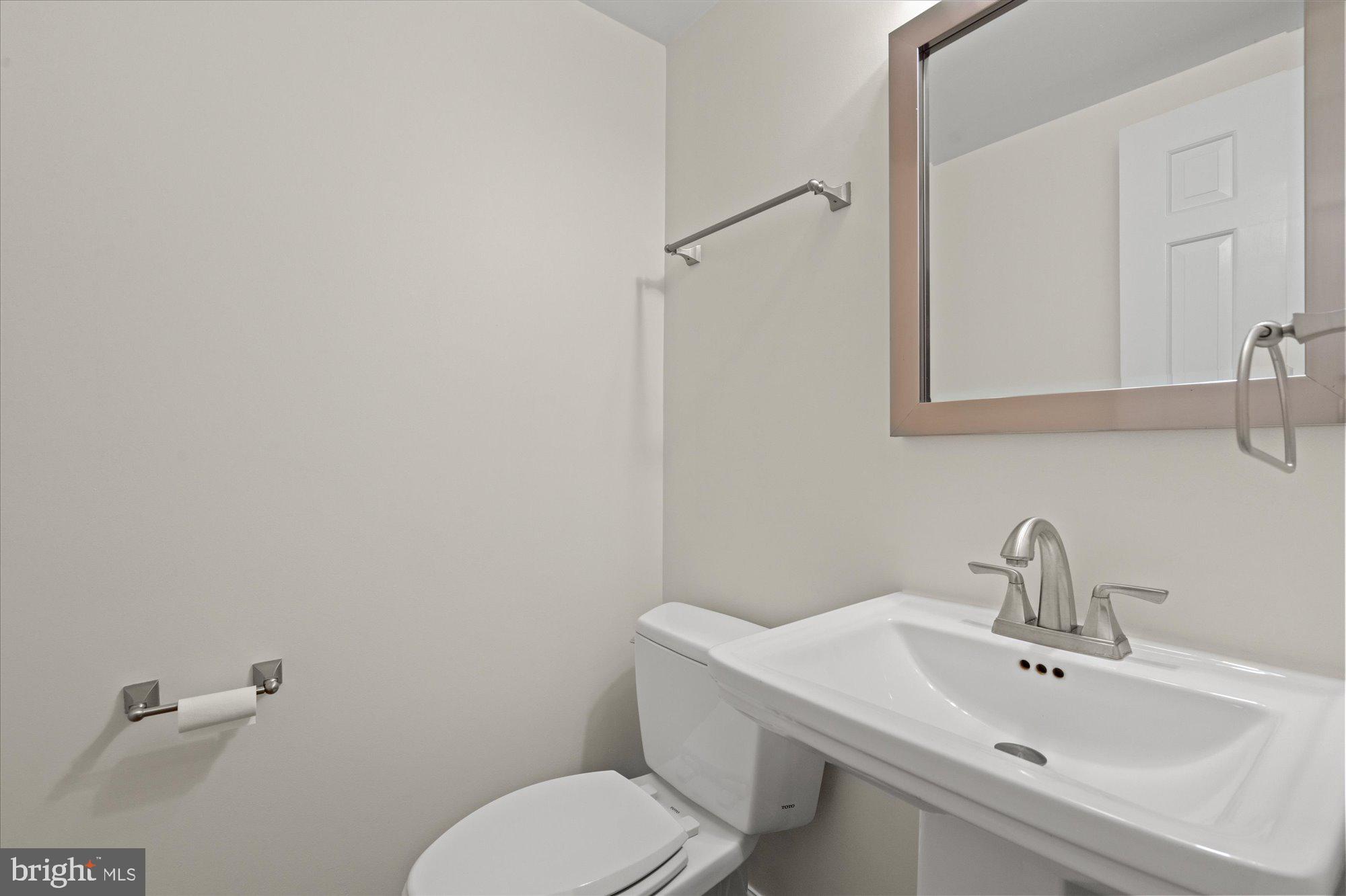 WESTMORELAND SQUARE - Residential