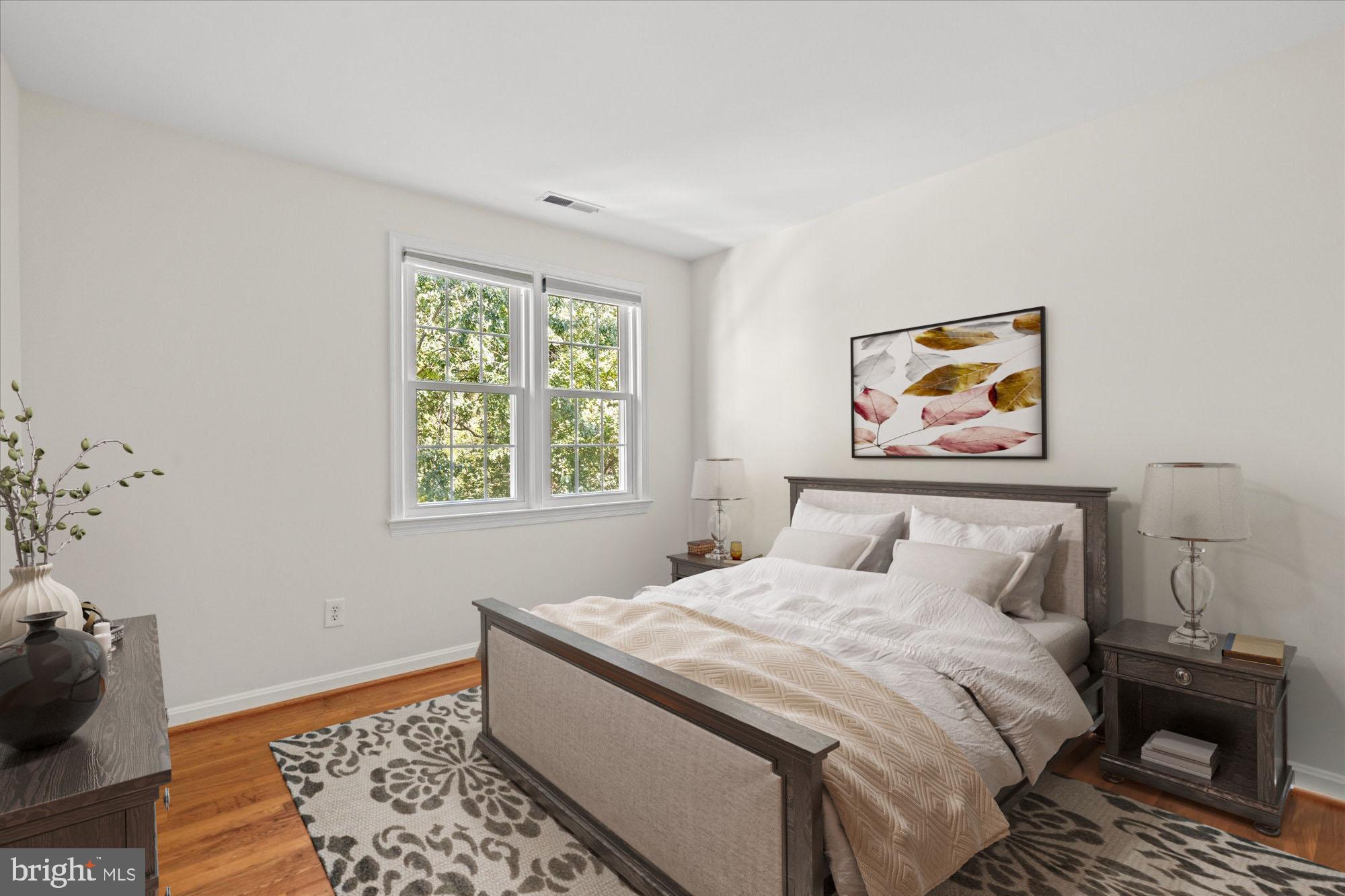 WESTMORELAND SQUARE - Residential