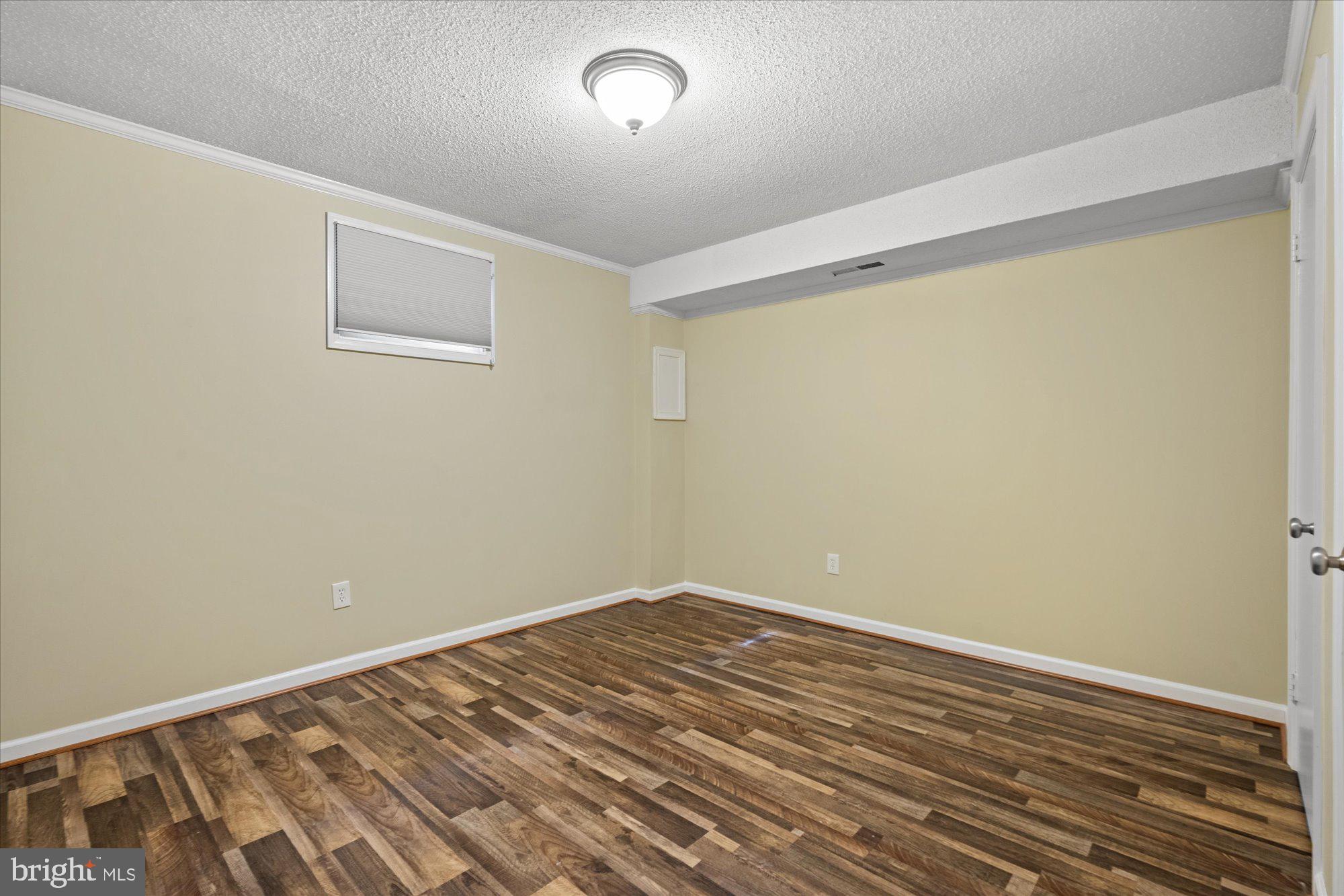 WESTMORELAND SQUARE - Residential