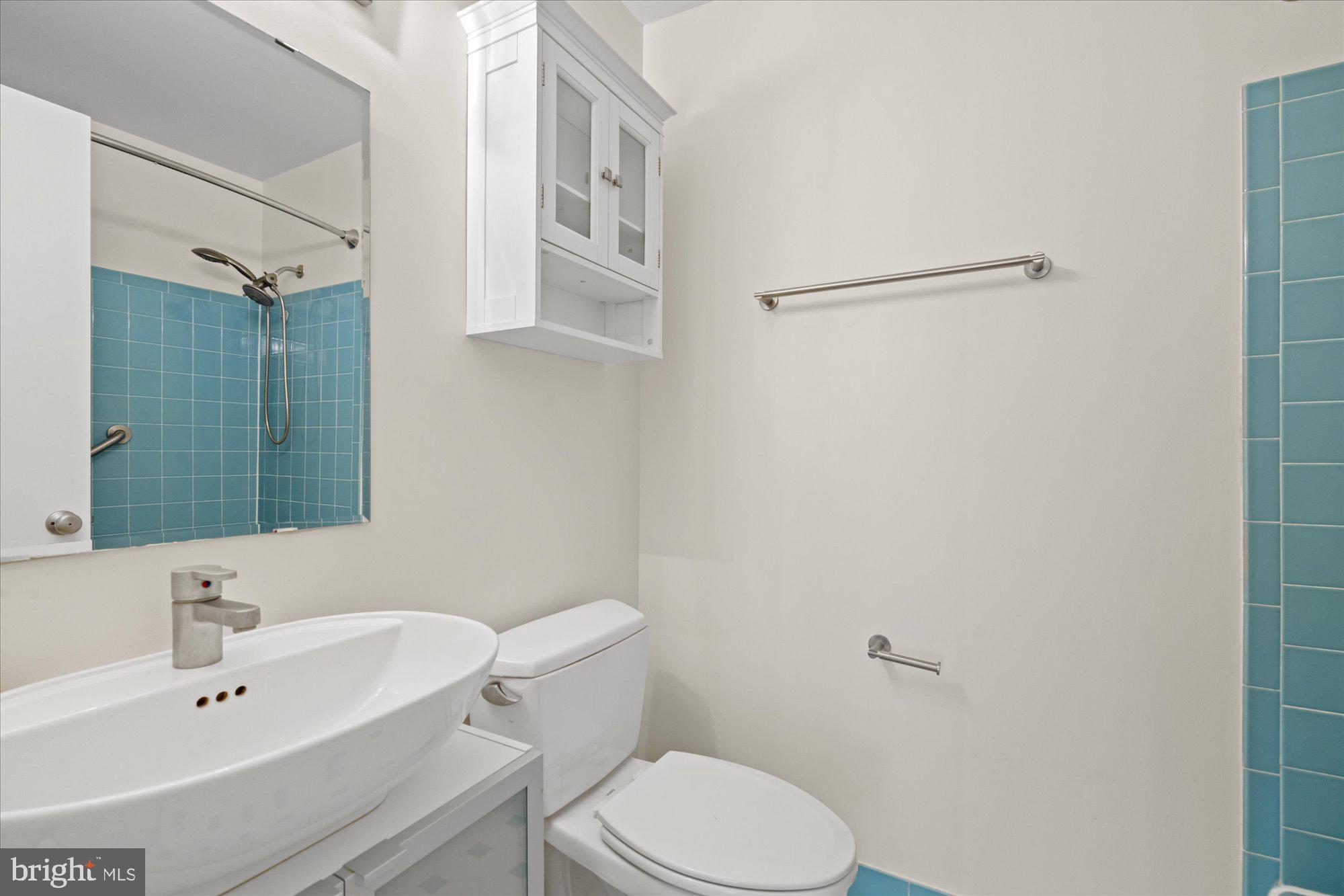 WESTMORELAND SQUARE - Residential