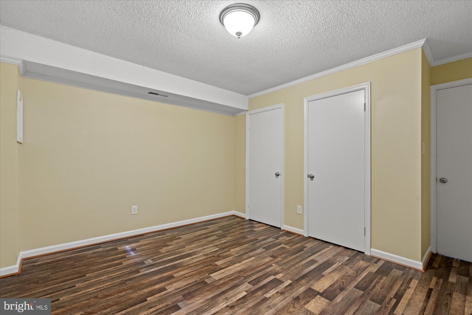 WESTMORELAND SQUARE - Residential