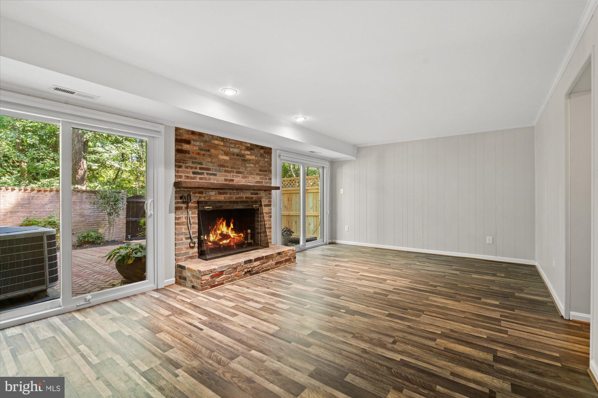 WESTMORELAND SQUARE - Residential