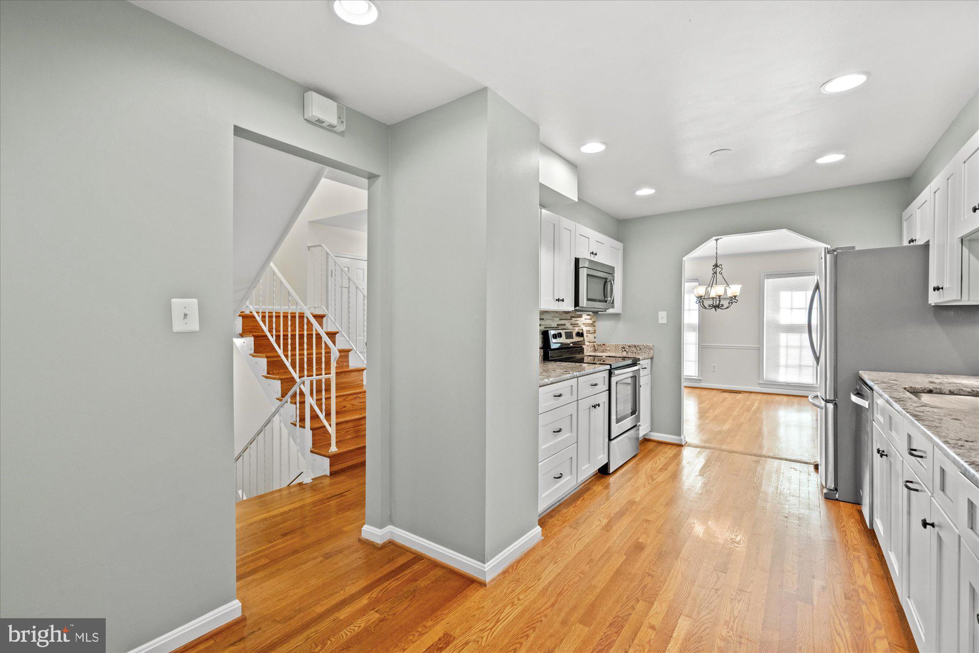 WESTMORELAND SQUARE - Residential