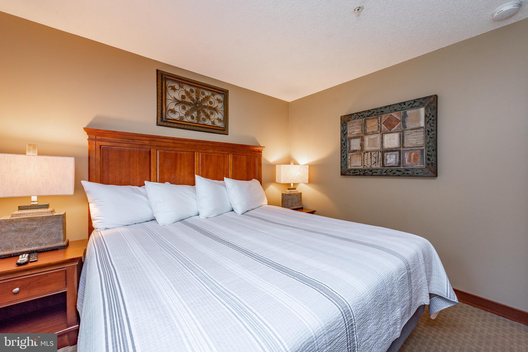 SILVER TREE SUITES - Residential