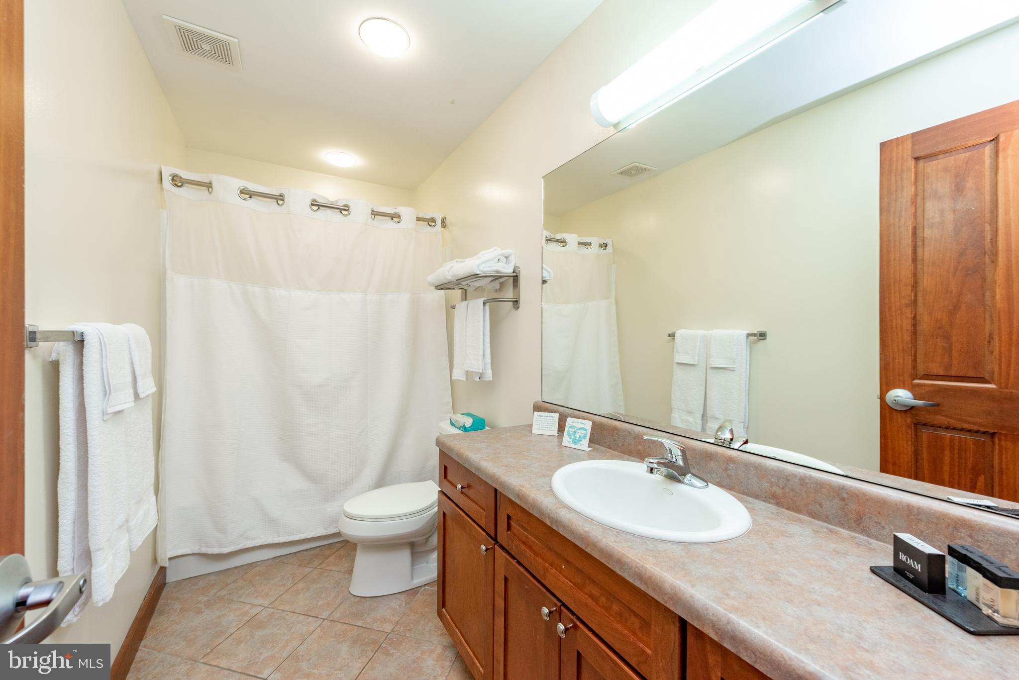 SILVER TREE SUITES - Residential