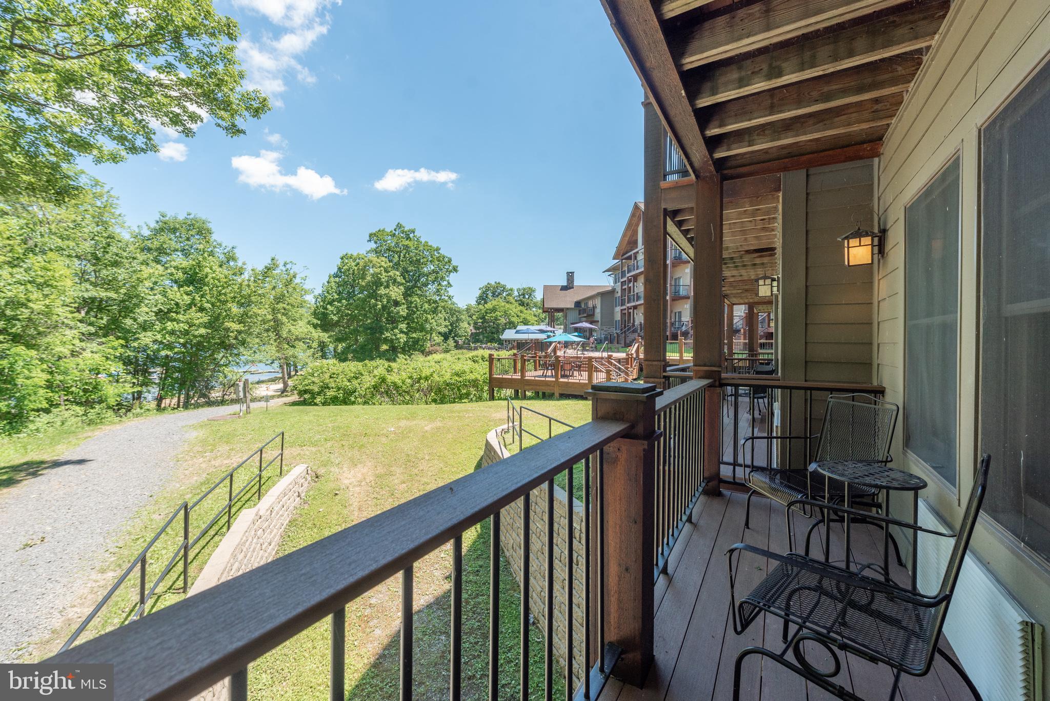 565 GLENDALE ROAD 106 B