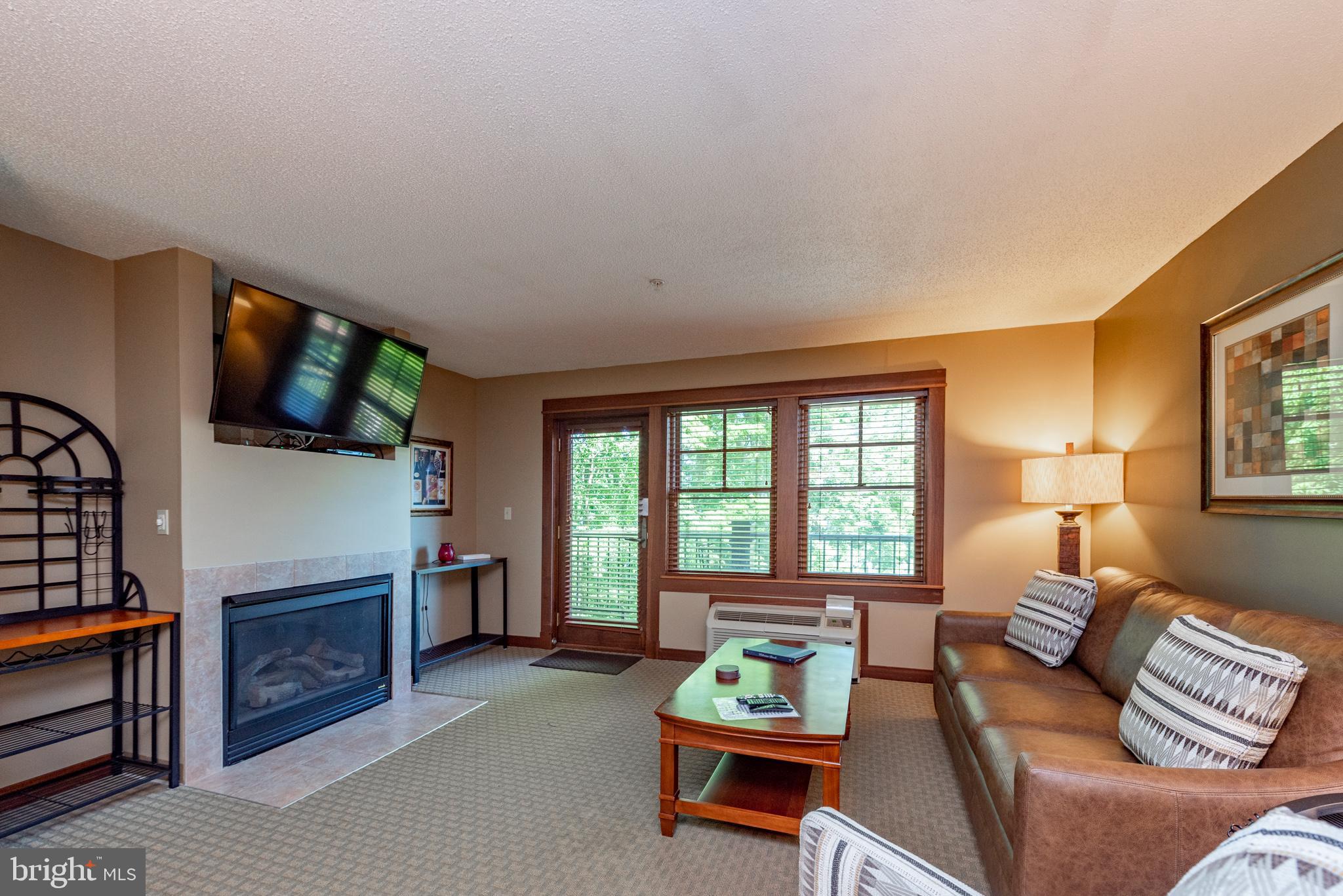 SILVER TREE SUITES - Residential