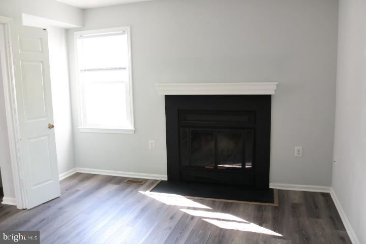 ROLLING FOREST - Residential Lease