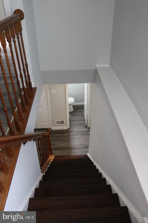 ROLLING FOREST - Residential Lease