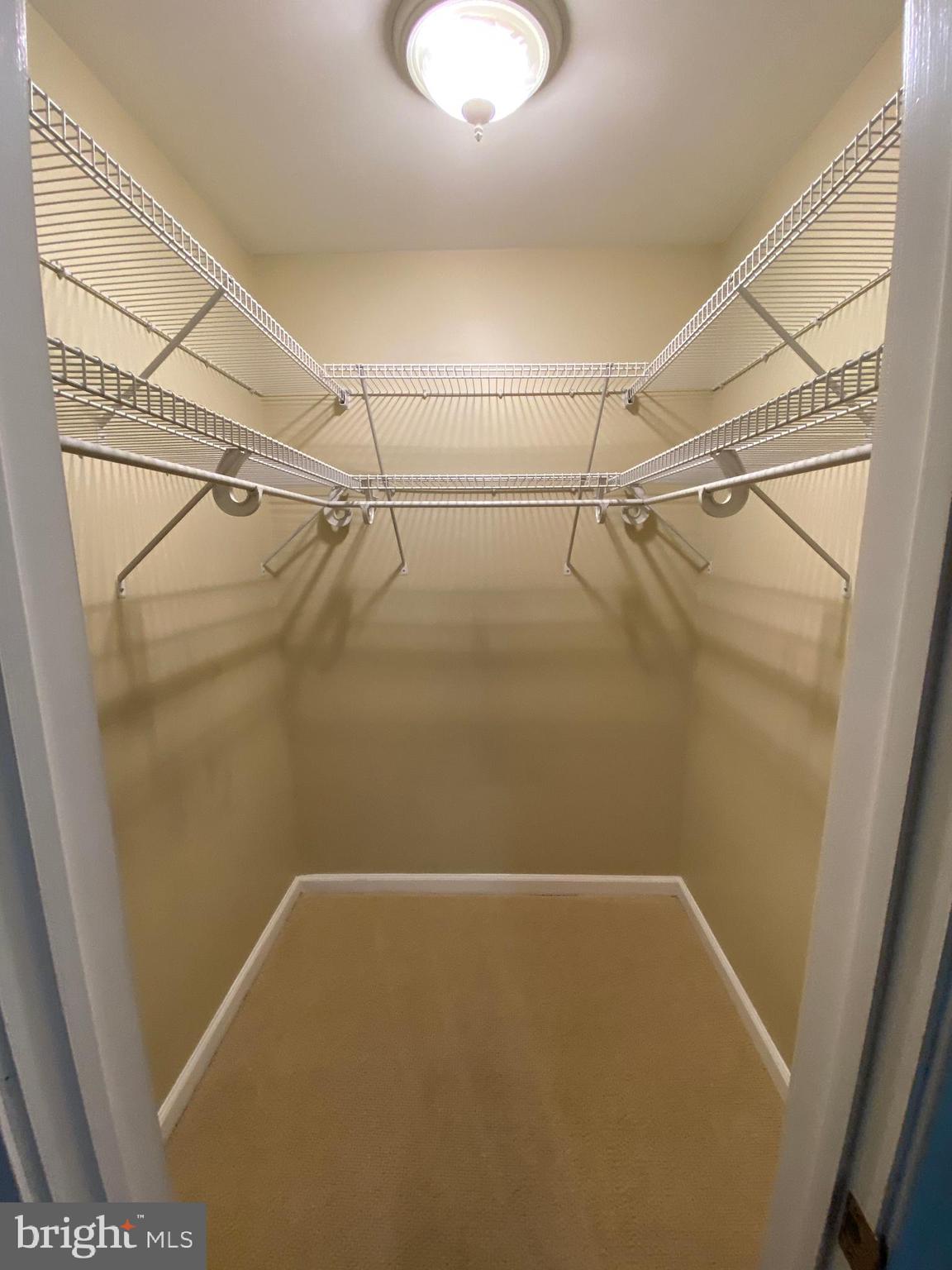 FOUNTAINS AT MCLEAN - Residential Lease