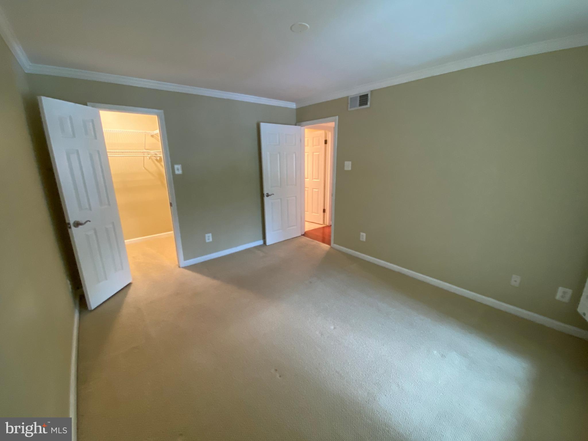 FOUNTAINS AT MCLEAN - Residential Lease