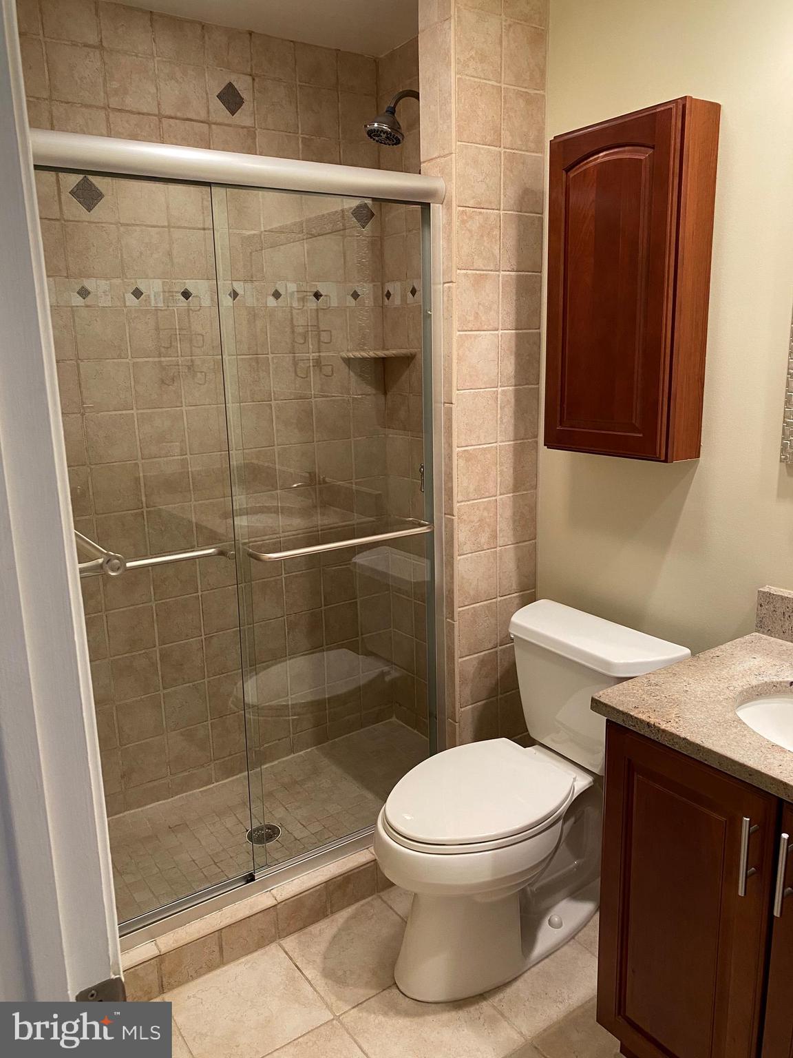 FOUNTAINS AT MCLEAN - Residential Lease