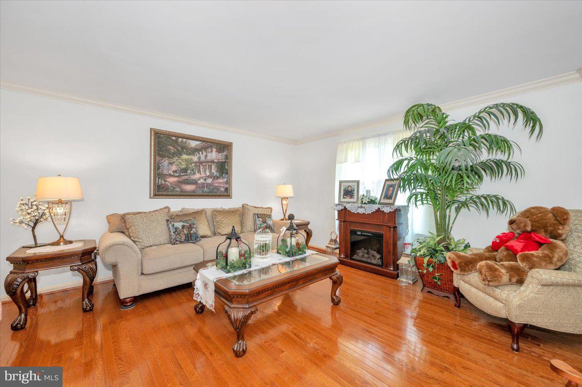 BRADFORD ESTATES - Residential