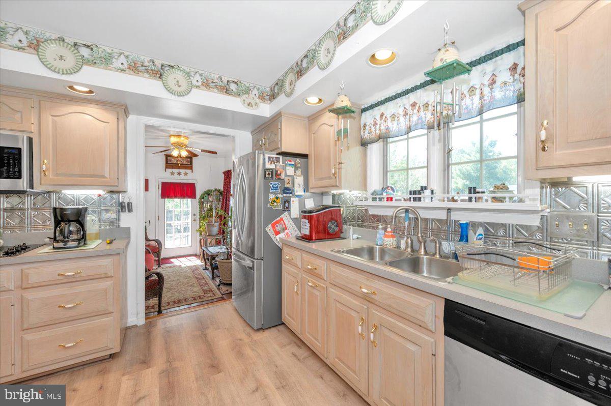 BRADFORD ESTATES - Residential