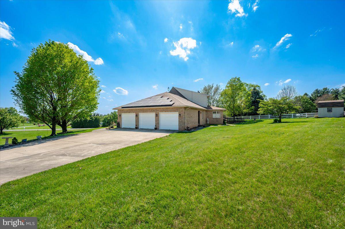 BRADFORD ESTATES - Residential