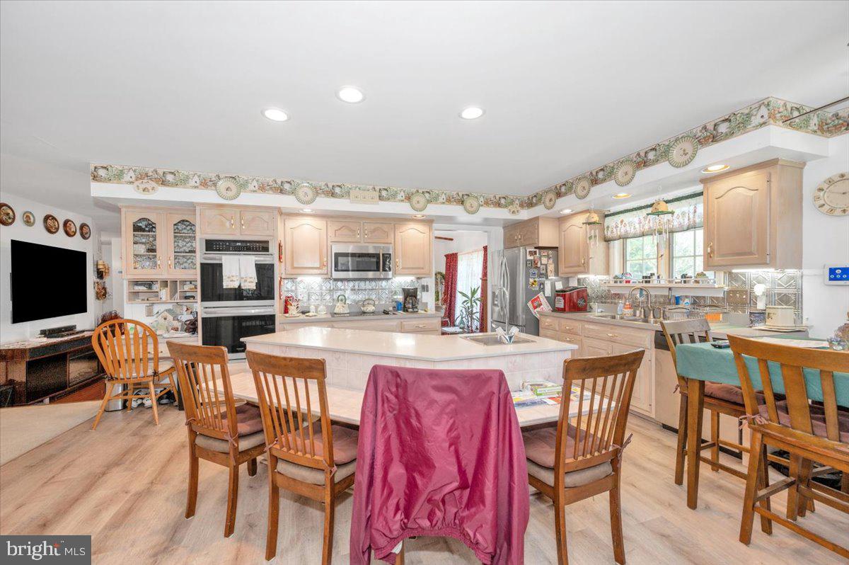 BRADFORD ESTATES - Residential