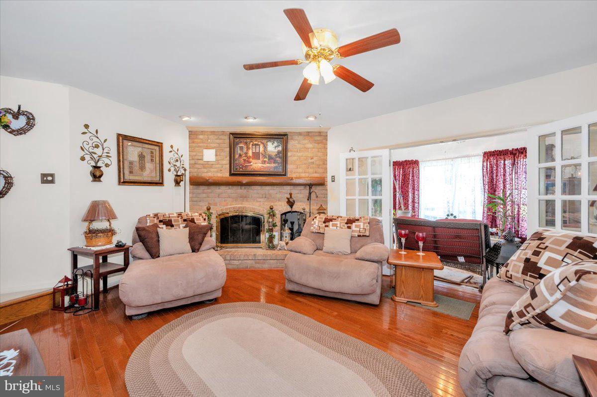 BRADFORD ESTATES - Residential