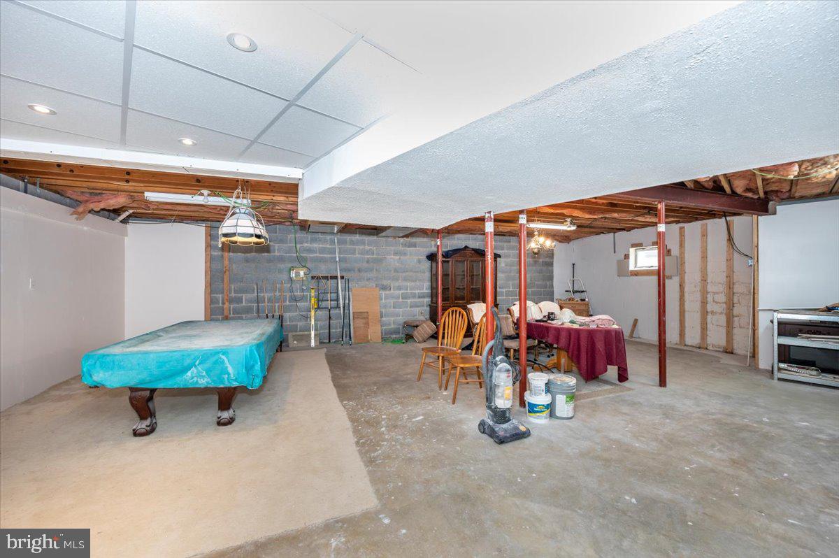 BRADFORD ESTATES - Residential