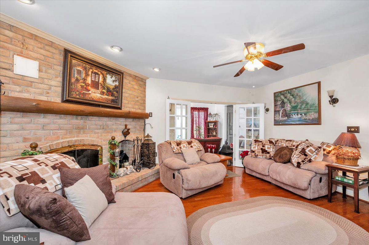 BRADFORD ESTATES - Residential