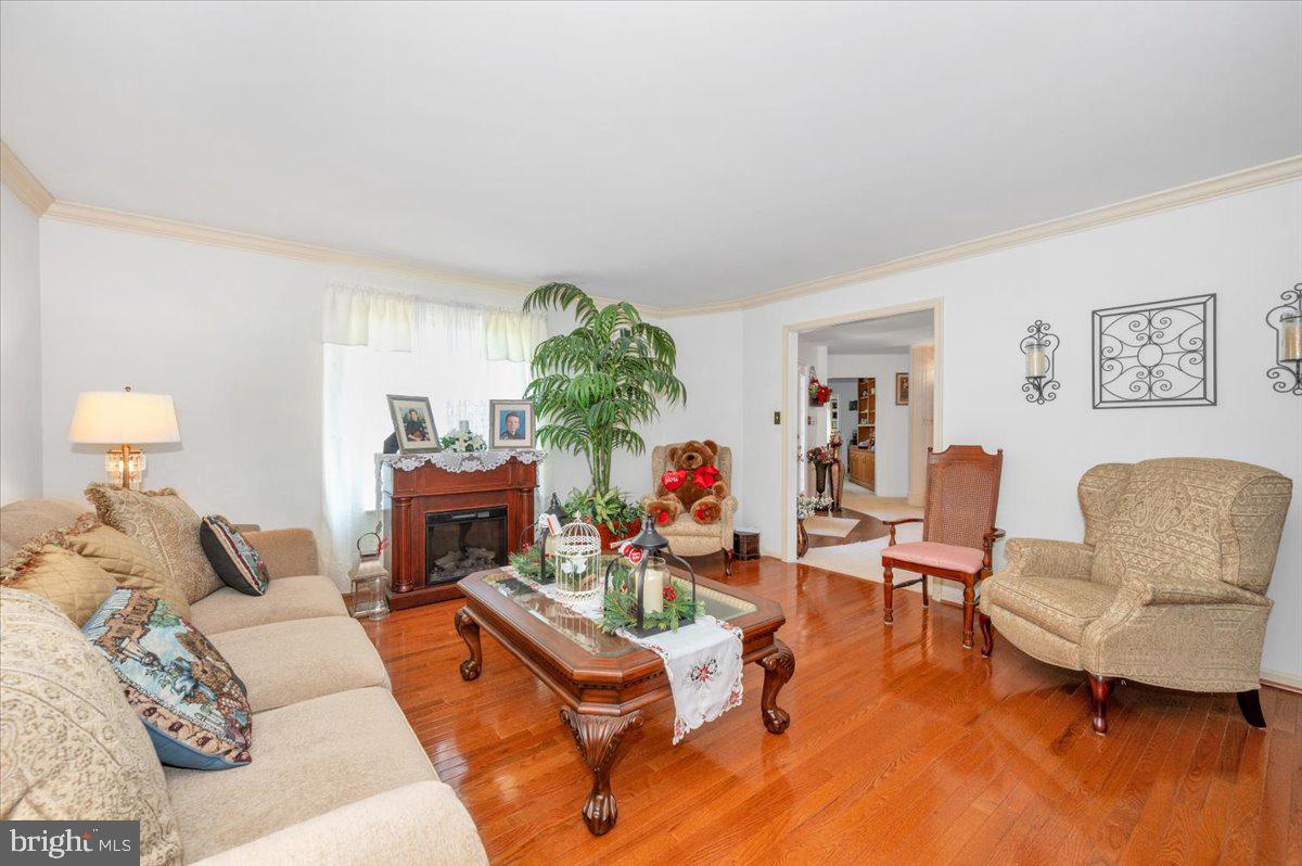 BRADFORD ESTATES - Residential