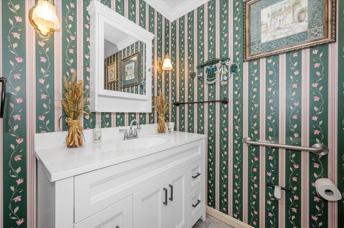 BRADFORD ESTATES - Residential