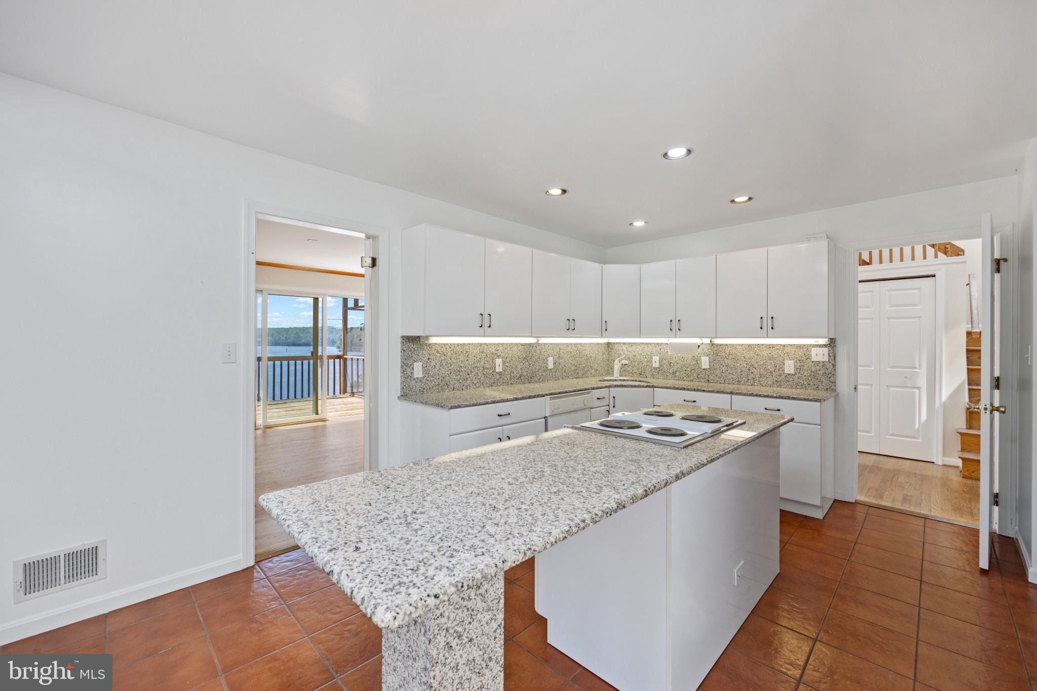 HERALD HARBOR - Residential