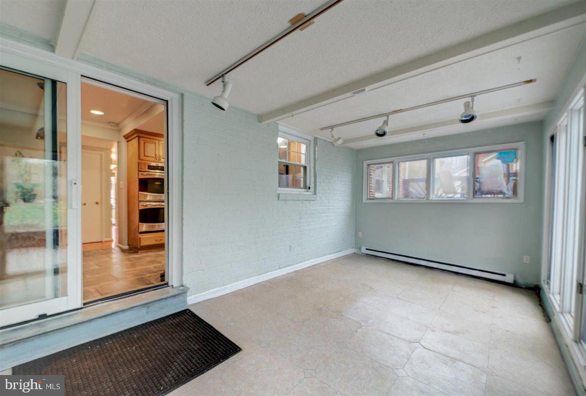 INDIAN QUEEN EAST - Residential