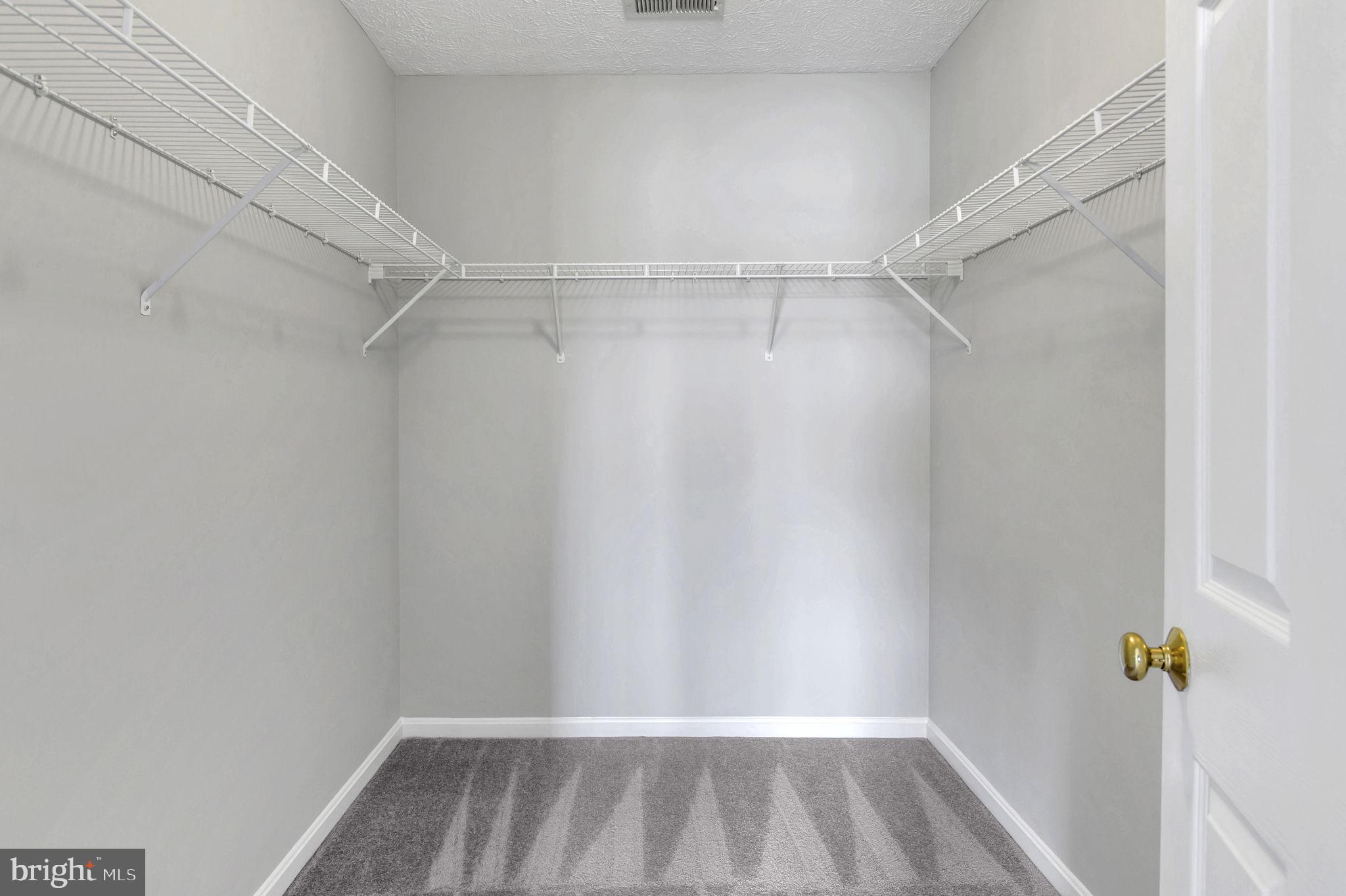 HUNTINGTON MEADOWS - Residential